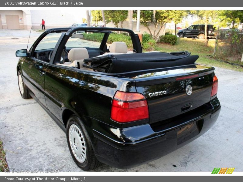 Black / Beige 2001 Volkswagen Cabrio GLS