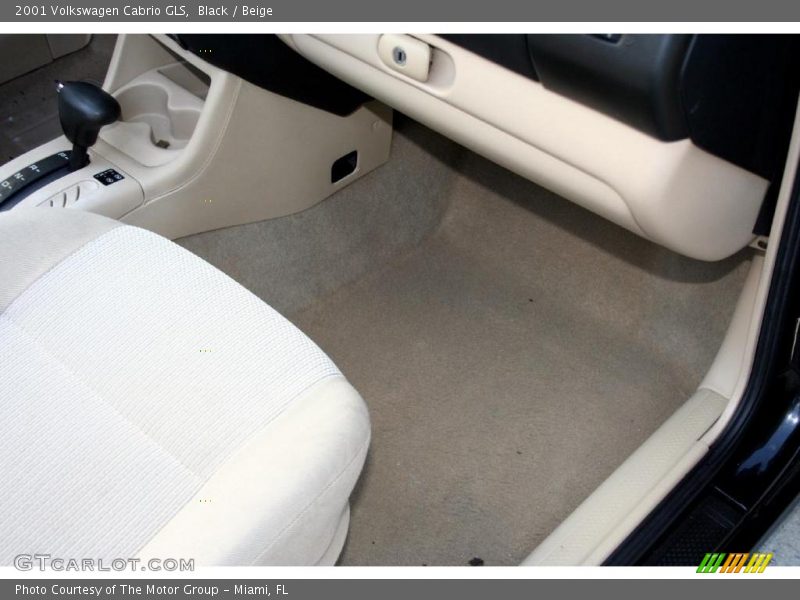 Black / Beige 2001 Volkswagen Cabrio GLS