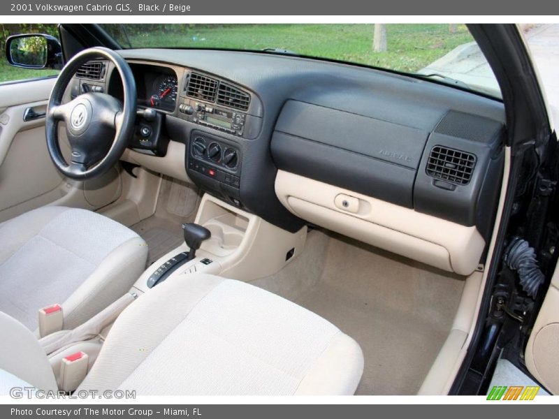 Black / Beige 2001 Volkswagen Cabrio GLS