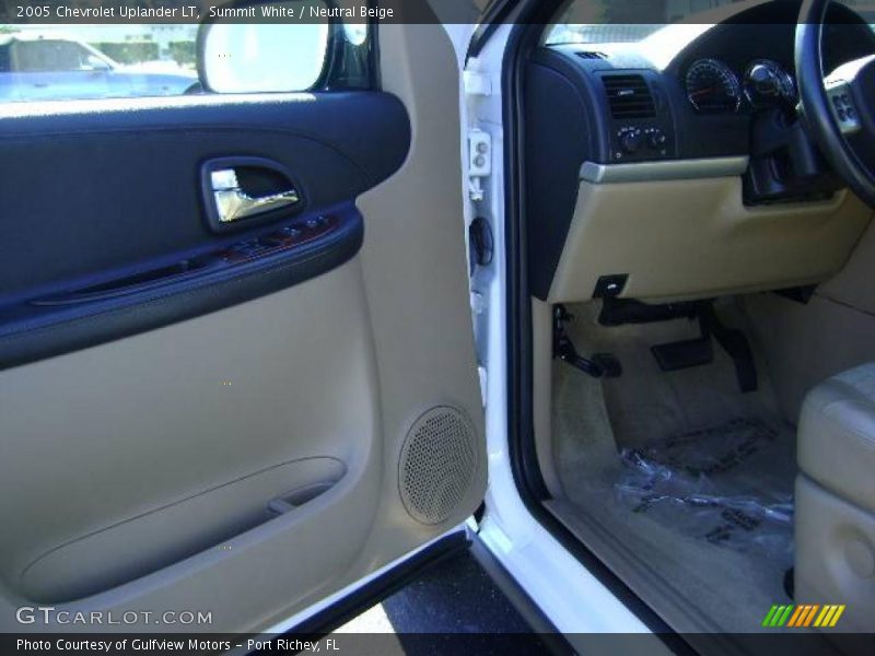 Summit White / Neutral Beige 2005 Chevrolet Uplander LT