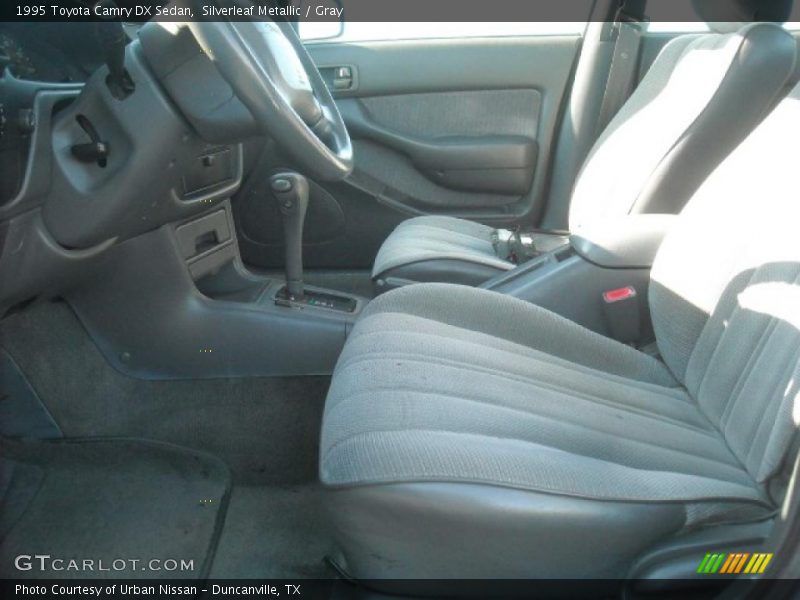 Silverleaf Metallic / Gray 1995 Toyota Camry DX Sedan