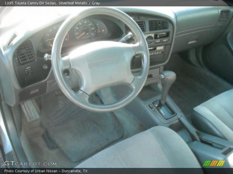 Silverleaf Metallic / Gray 1995 Toyota Camry DX Sedan