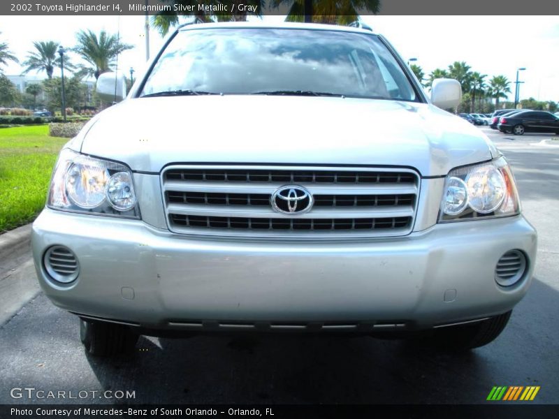 Millennium Silver Metallic / Gray 2002 Toyota Highlander I4