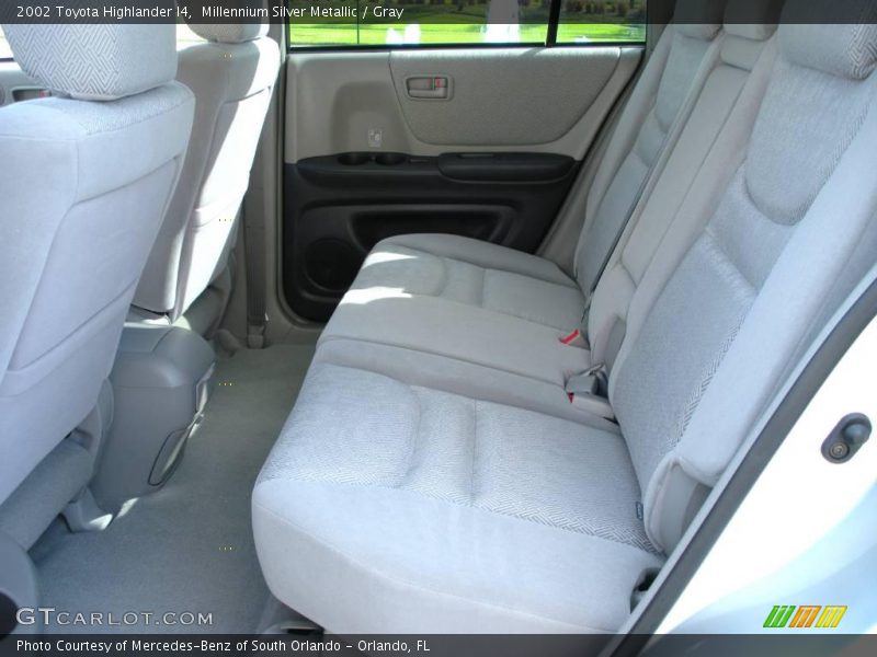 Millennium Silver Metallic / Gray 2002 Toyota Highlander I4