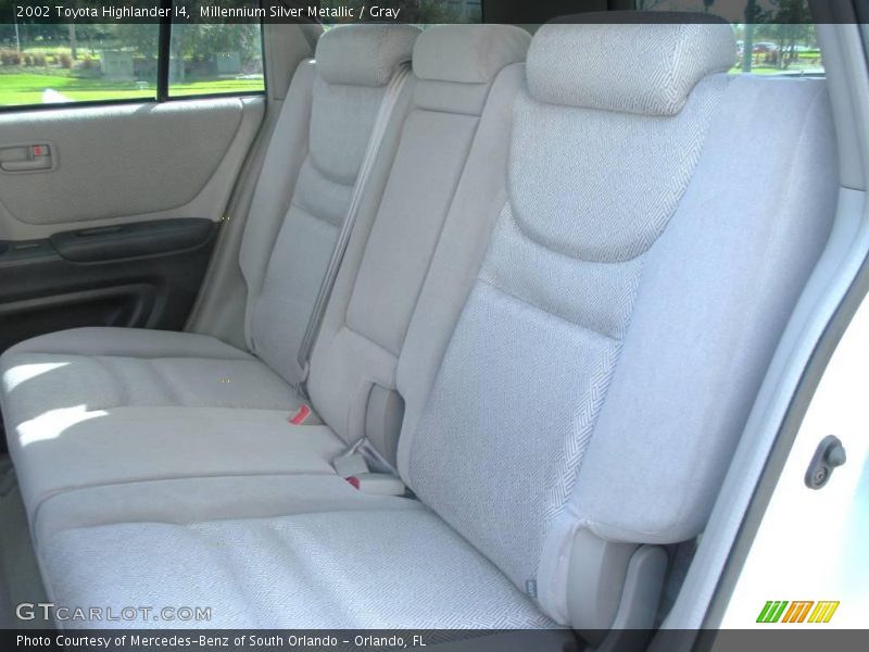 Millennium Silver Metallic / Gray 2002 Toyota Highlander I4