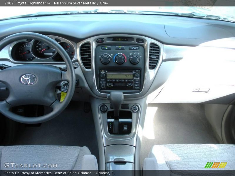 Millennium Silver Metallic / Gray 2002 Toyota Highlander I4