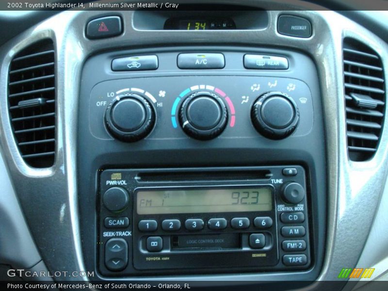 Millennium Silver Metallic / Gray 2002 Toyota Highlander I4