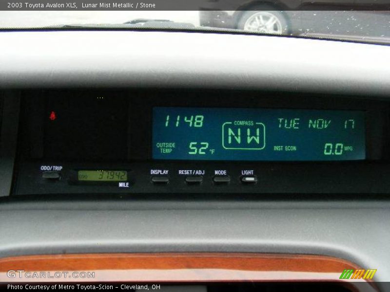 Lunar Mist Metallic / Stone 2003 Toyota Avalon XLS