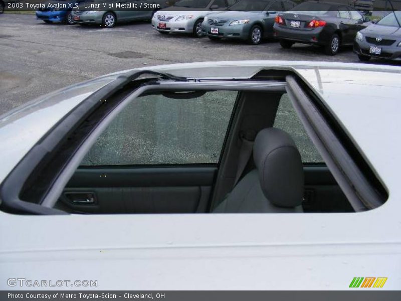 Lunar Mist Metallic / Stone 2003 Toyota Avalon XLS