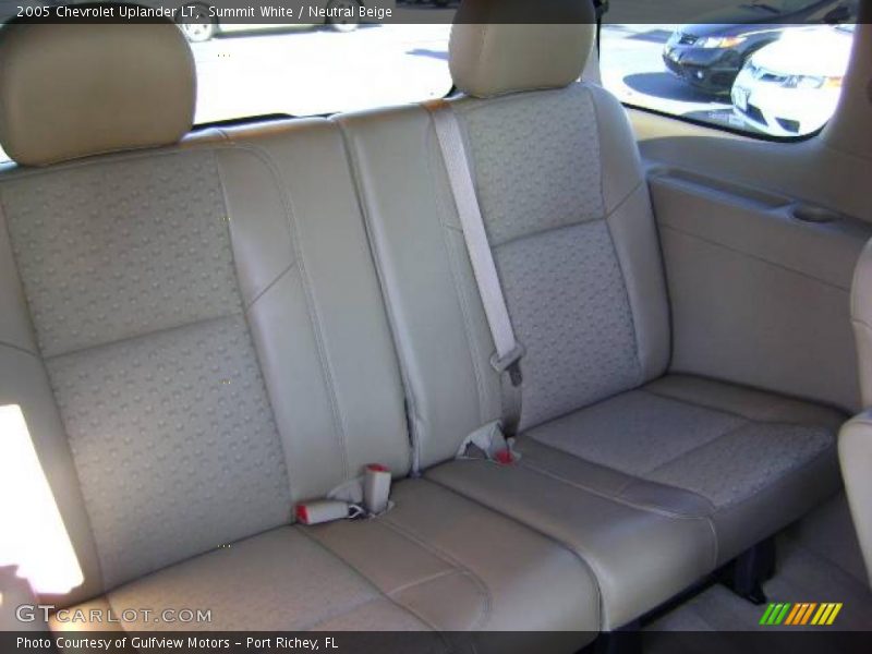 Summit White / Neutral Beige 2005 Chevrolet Uplander LT