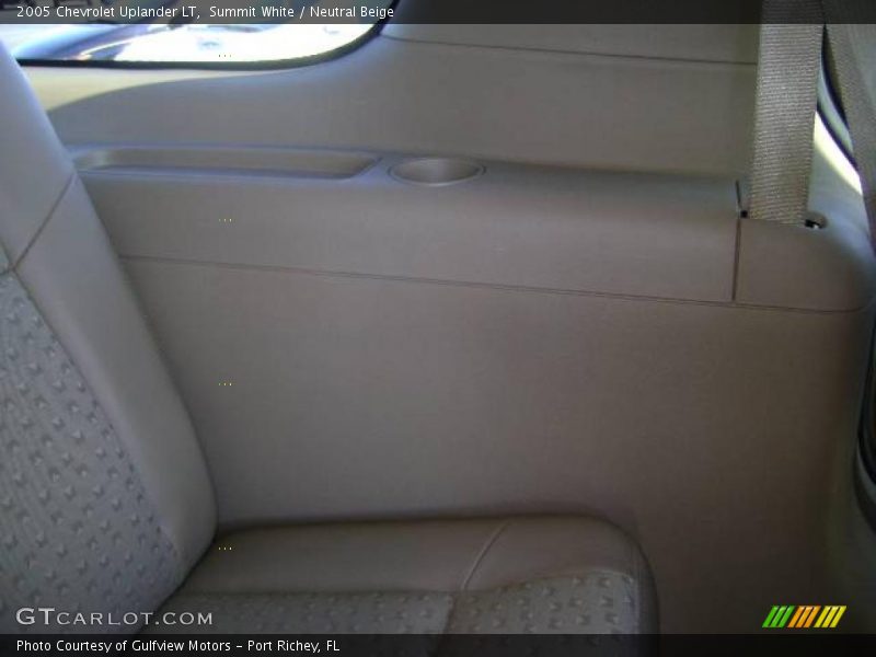 Summit White / Neutral Beige 2005 Chevrolet Uplander LT