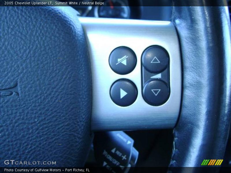 Summit White / Neutral Beige 2005 Chevrolet Uplander LT