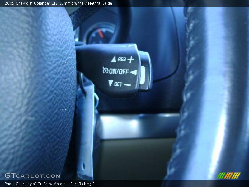 Summit White / Neutral Beige 2005 Chevrolet Uplander LT