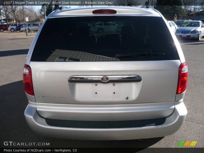Bright Silver Metallic / Medium Slate Gray 2007 Chrysler Town & Country