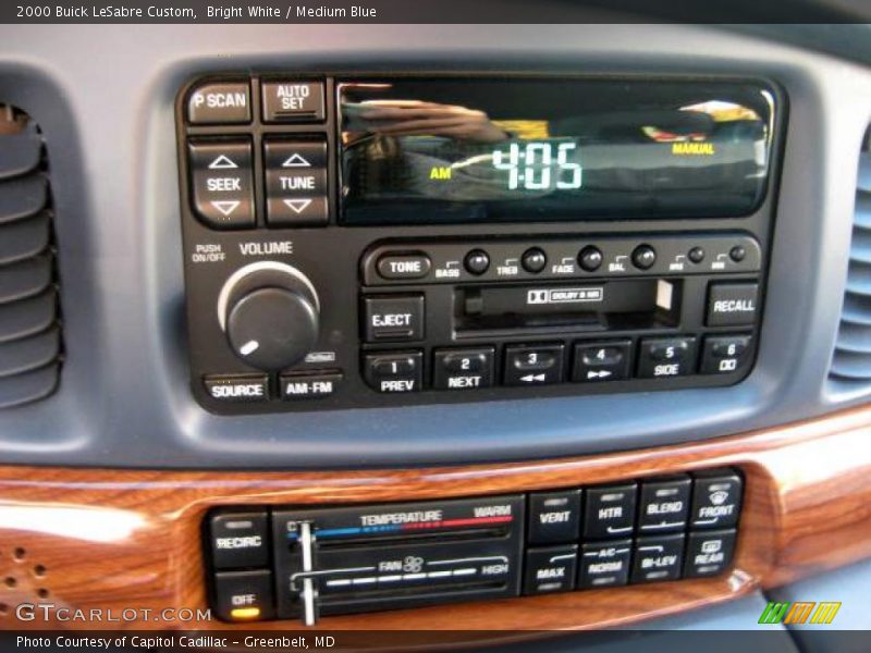 Bright White / Medium Blue 2000 Buick LeSabre Custom