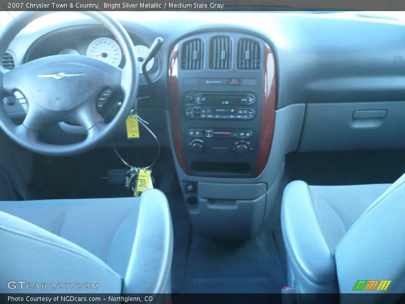 Bright Silver Metallic / Medium Slate Gray 2007 Chrysler Town & Country