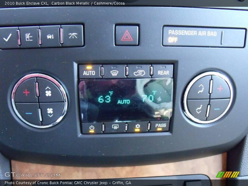 Carbon Black Metallic / Cashmere/Cocoa 2010 Buick Enclave CXL
