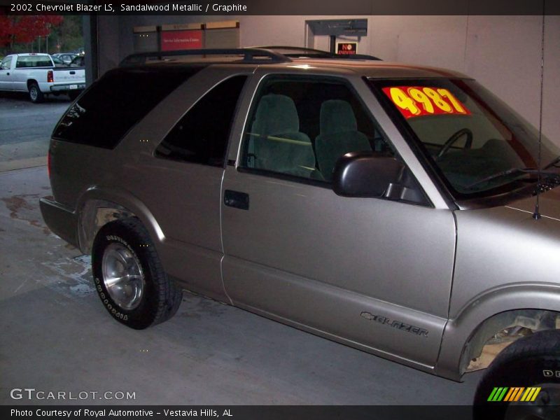 Sandalwood Metallic / Graphite 2002 Chevrolet Blazer LS