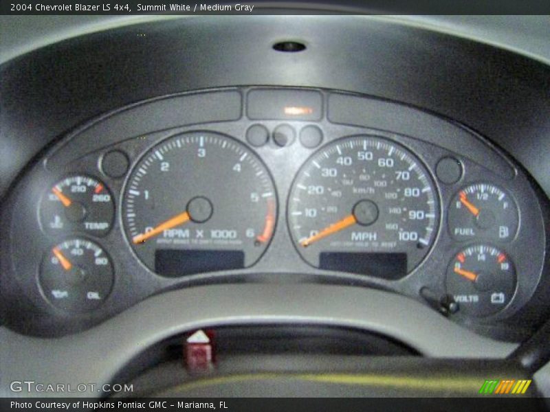 Summit White / Medium Gray 2004 Chevrolet Blazer LS 4x4