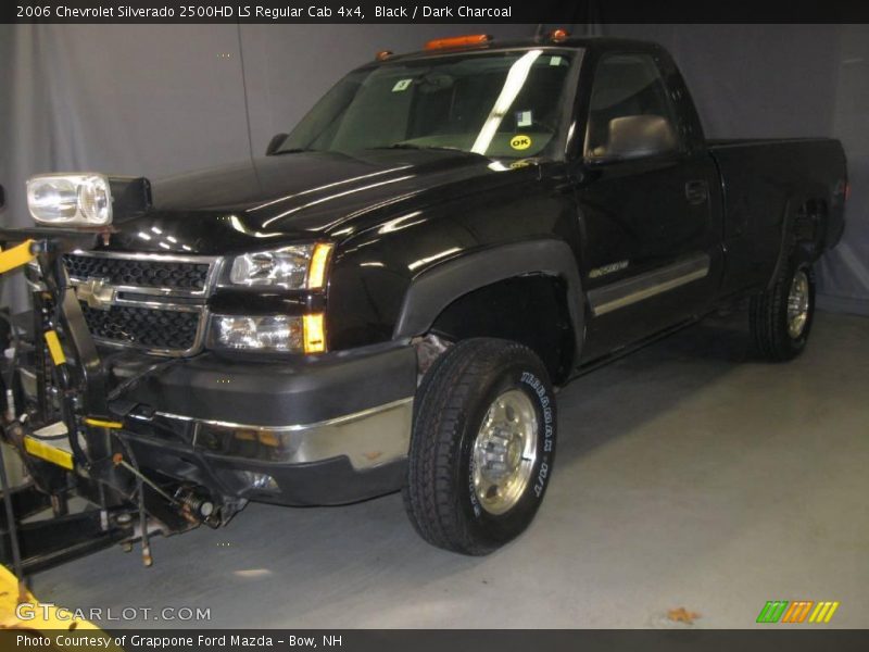 Black / Dark Charcoal 2006 Chevrolet Silverado 2500HD LS Regular Cab 4x4