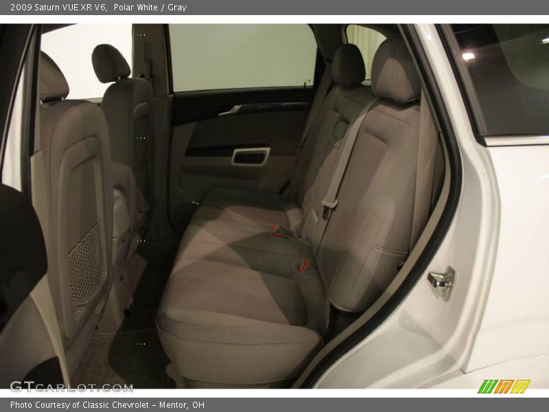 Polar White / Gray 2009 Saturn VUE XR V6