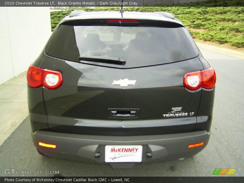 Black Granite Metallic / Dark Gray/Light Gray 2010 Chevrolet Traverse LT