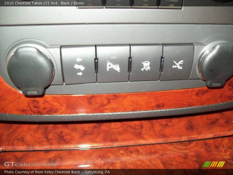 Black / Ebony 2010 Chevrolet Tahoe LTZ 4x4