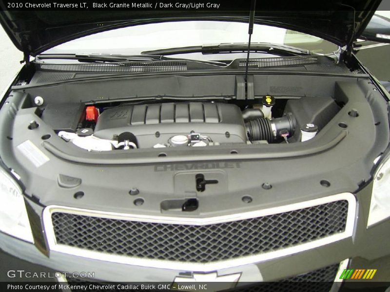 Black Granite Metallic / Dark Gray/Light Gray 2010 Chevrolet Traverse LT