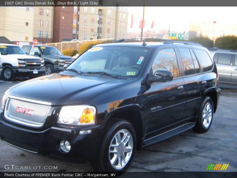 Onyx Black / Light Gray 2007 GMC Envoy Denali 4x4