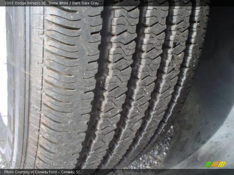 Stone White / Dark Slate Gray 2003 Dodge Intrepid SE