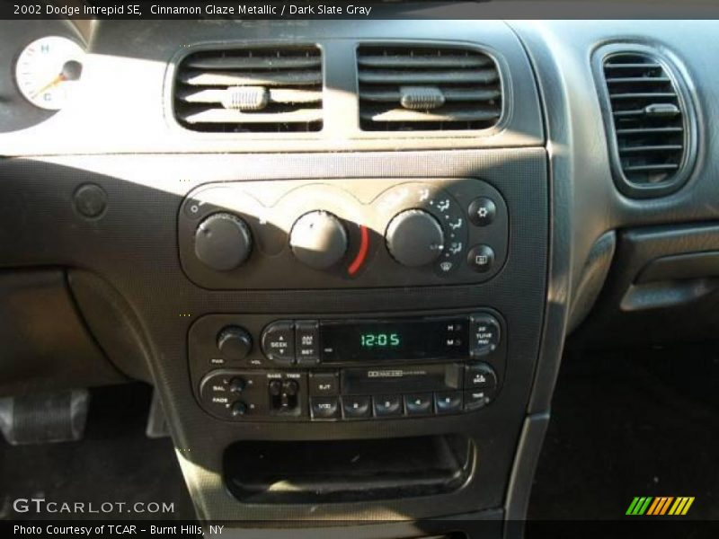 Cinnamon Glaze Metallic / Dark Slate Gray 2002 Dodge Intrepid SE