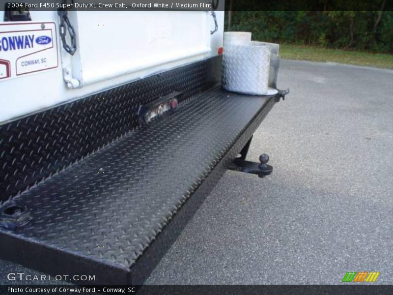 Oxford White / Medium Flint 2004 Ford F450 Super Duty XL Crew Cab