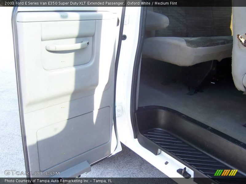 Oxford White / Medium Flint 2003 Ford E Series Van E350 Super Duty XLT Extended Passenger
