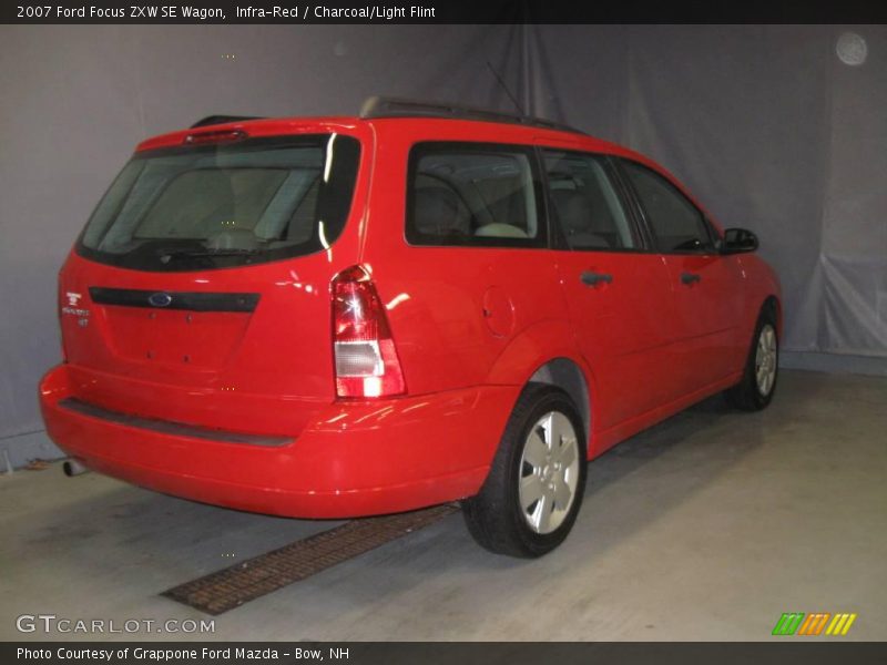 Infra-Red / Charcoal/Light Flint 2007 Ford Focus ZXW SE Wagon