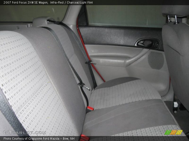 Infra-Red / Charcoal/Light Flint 2007 Ford Focus ZXW SE Wagon