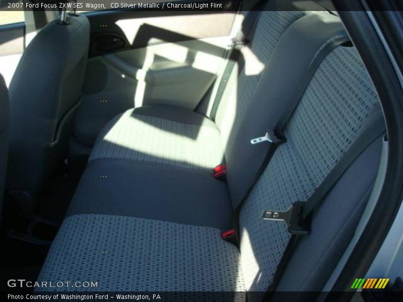 CD Silver Metallic / Charcoal/Light Flint 2007 Ford Focus ZXW SES Wagon