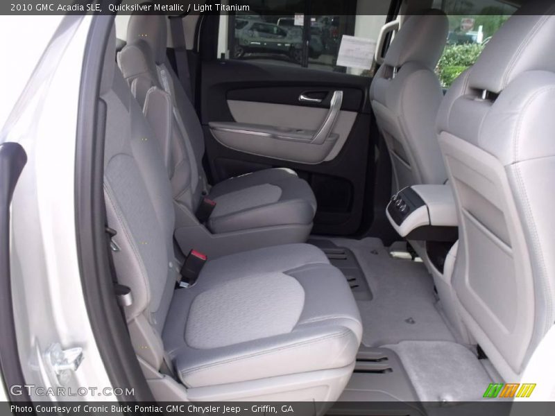 Quicksilver Metallic / Light Titanium 2010 GMC Acadia SLE