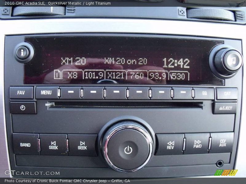 Quicksilver Metallic / Light Titanium 2010 GMC Acadia SLE