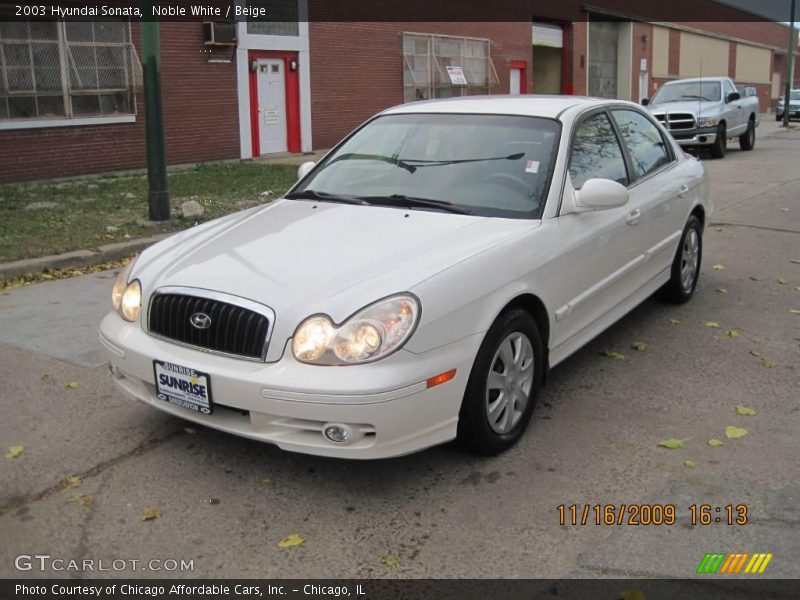 Noble White / Beige 2003 Hyundai Sonata
