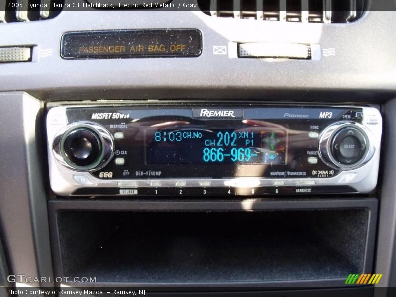 Electric Red Metallic / Gray 2005 Hyundai Elantra GT Hatchback