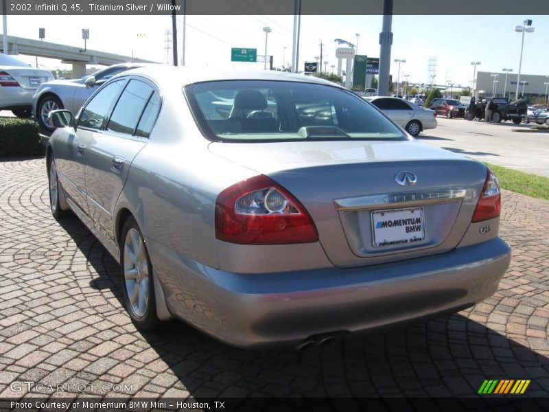 Titanium Silver / Willow 2002 Infiniti Q 45