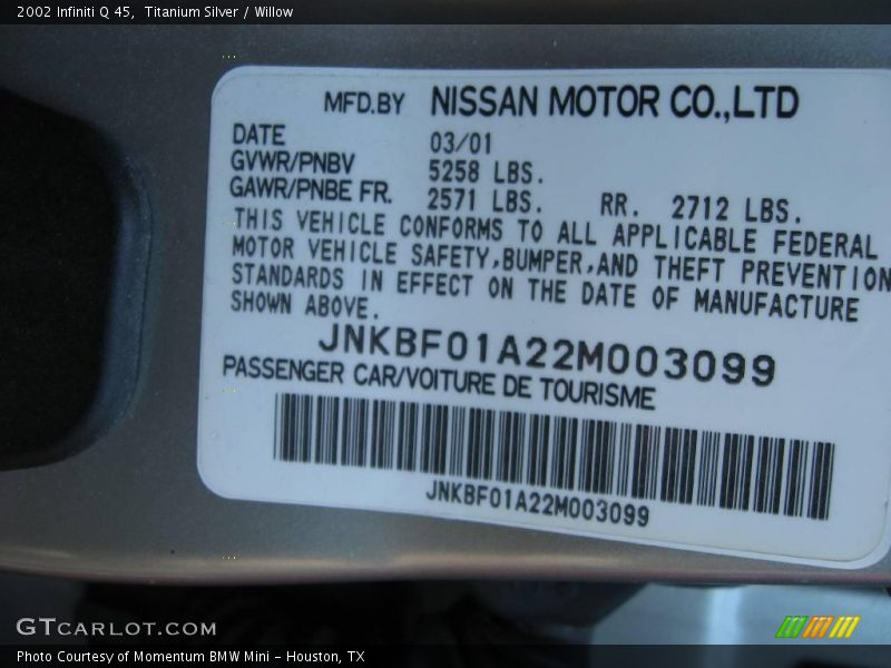 Titanium Silver / Willow 2002 Infiniti Q 45