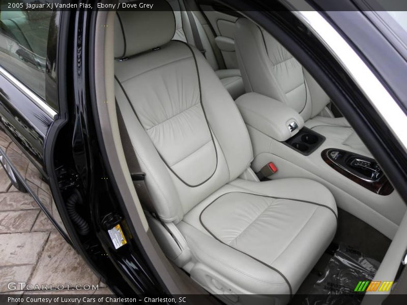  2005 XJ Vanden Plas Dove Grey Interior