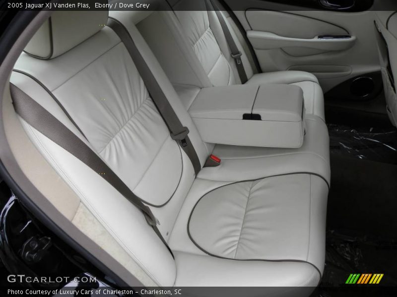  2005 XJ Vanden Plas Dove Grey Interior