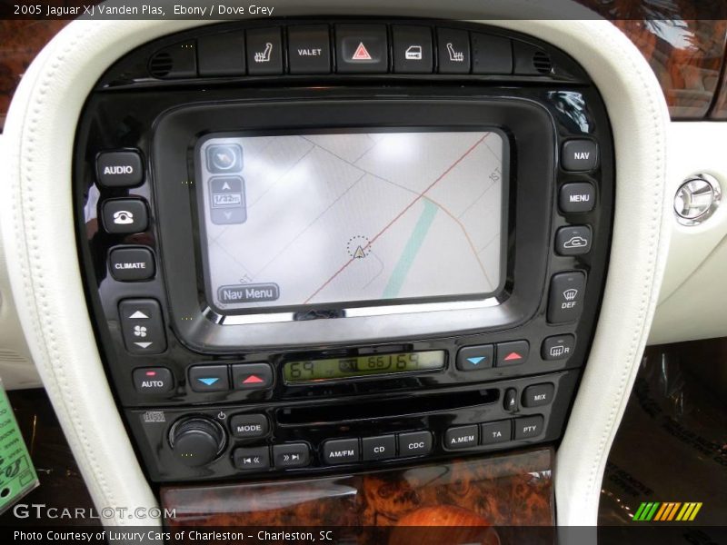Ebony / Dove Grey 2005 Jaguar XJ Vanden Plas