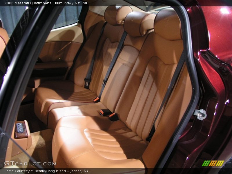 Burgundy / Natural 2006 Maserati Quattroporte