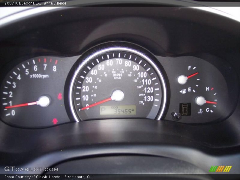 White / Beige 2007 Kia Sedona LX
