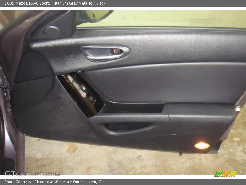 Titanium Gray Metallic / Black 2005 Mazda RX-8 Sport