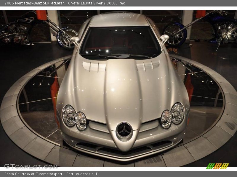 Crystal Laurite Silver / 300SL Red 2006 Mercedes-Benz SLR McLaren