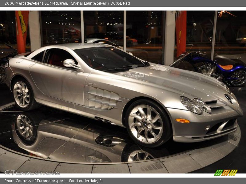 Crystal Laurite Silver / 300SL Red 2006 Mercedes-Benz SLR McLaren